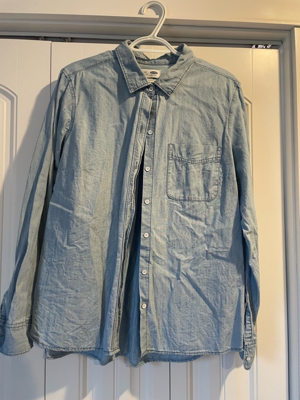Old Navy Light Blue Denim Chambray shirt